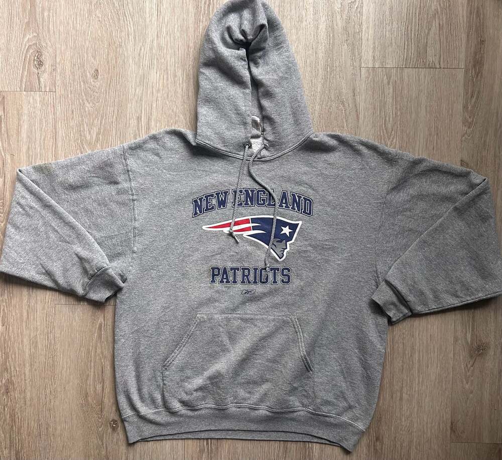 Vintage New England Patriots NFL Reebok Logo Hooded Sweatshirt